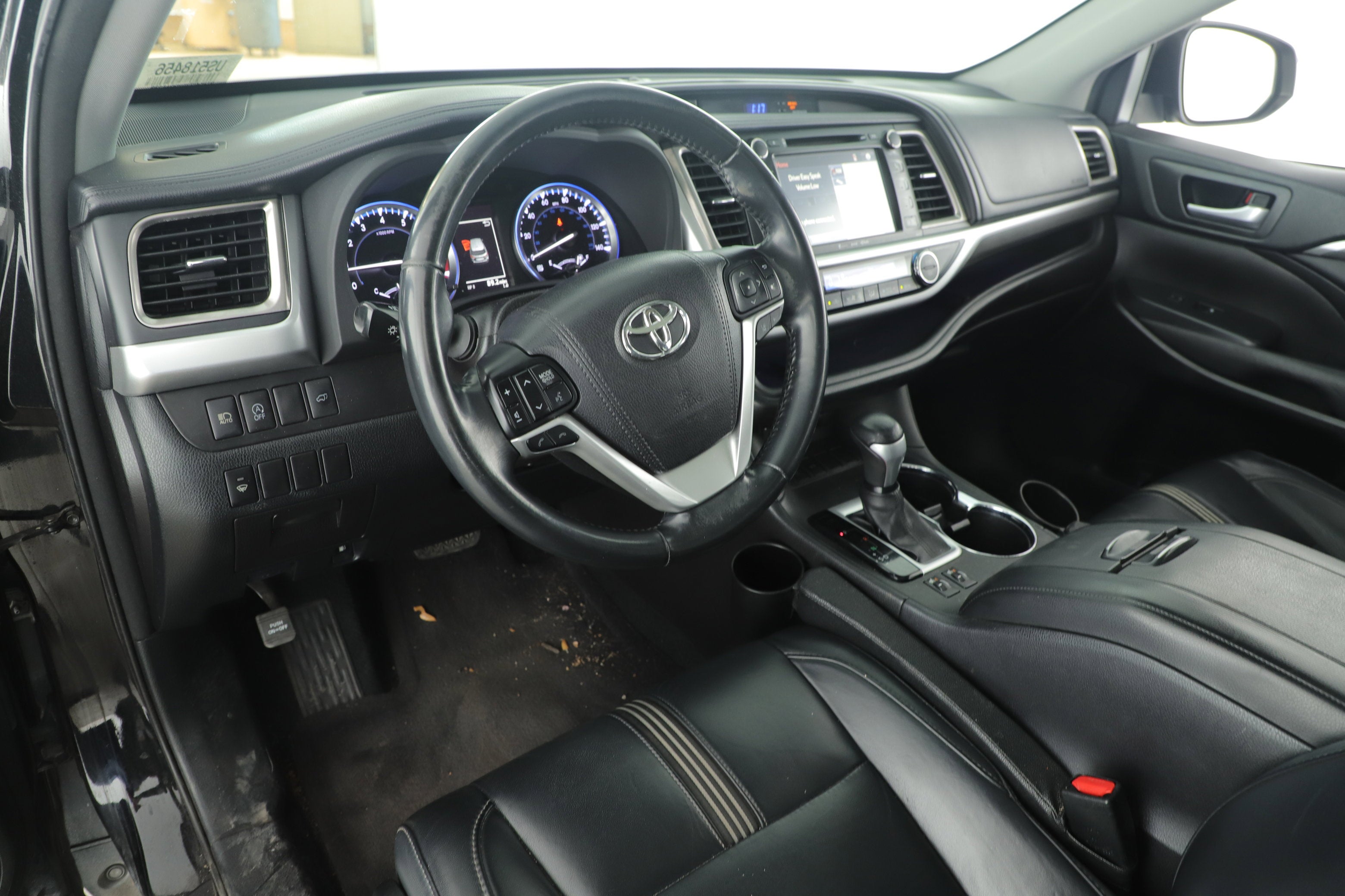 2017 Toyota Highlander Base