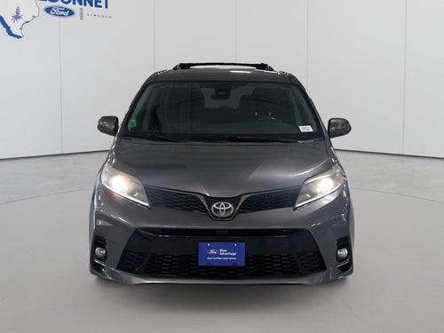 2019 Toyota Sienna SE