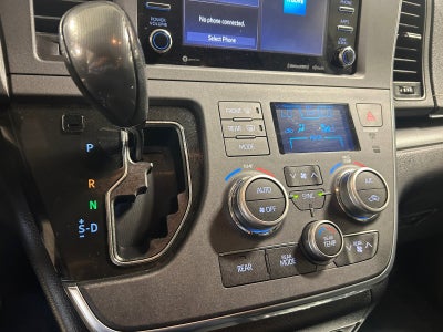 2019 Toyota Sienna SE