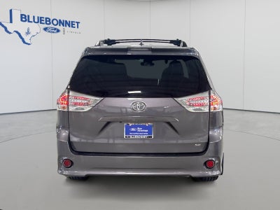 2019 Toyota Sienna SE