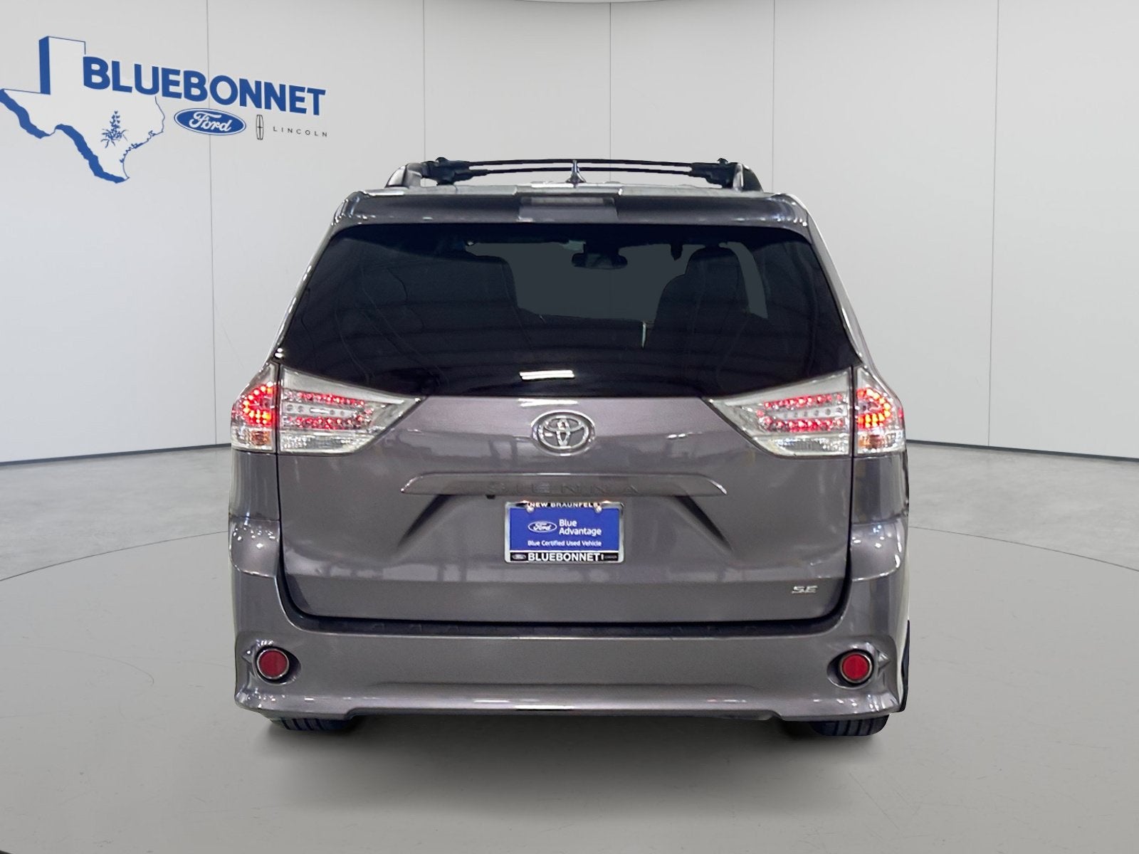 2019 Toyota Sienna SE