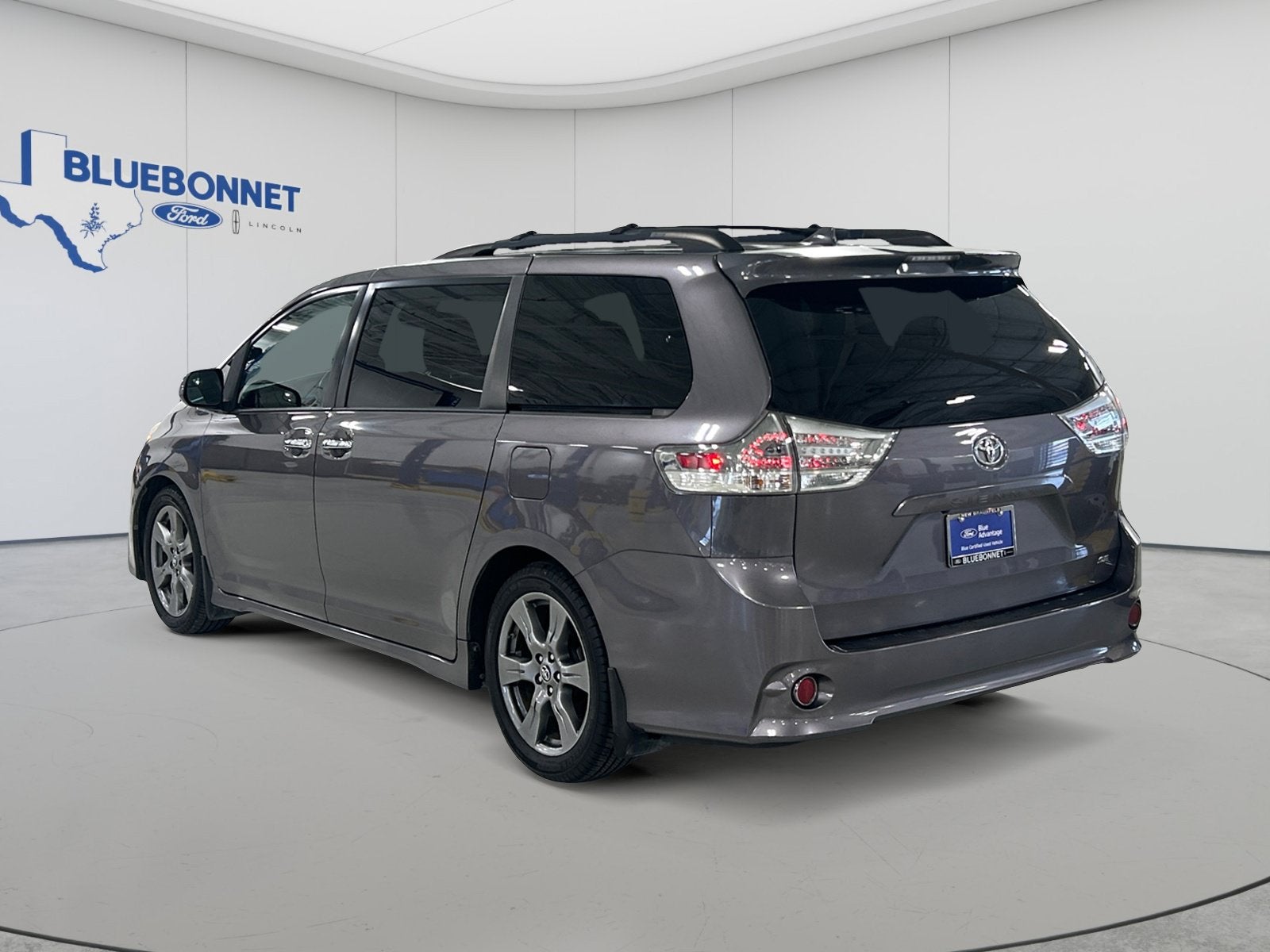 2019 Toyota Sienna SE