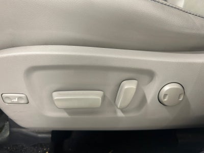 2018 Toyota Highlander Base