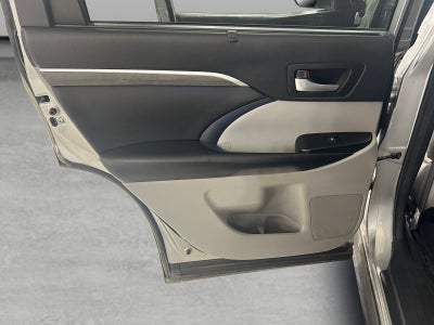 2018 Toyota Highlander Base