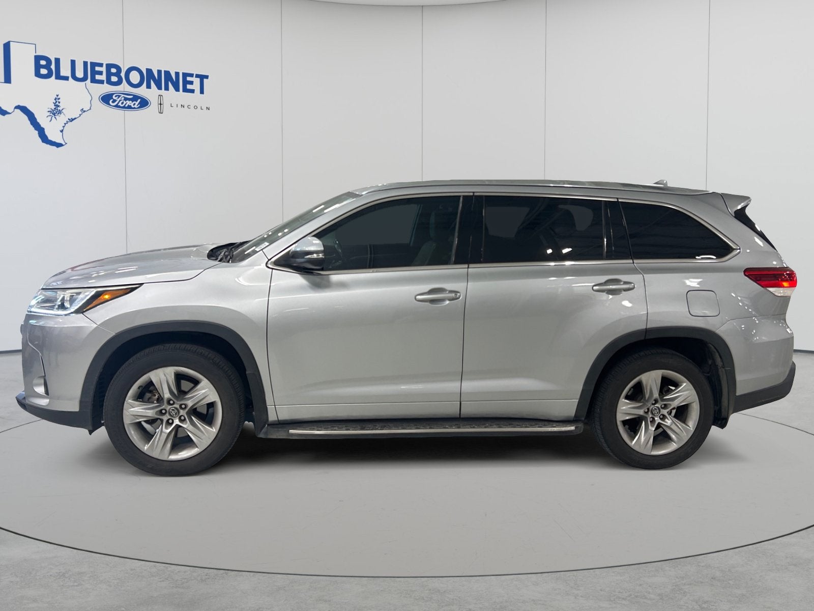 2018 Toyota Highlander Base
