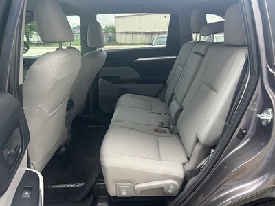 2019 Toyota Highlander LE