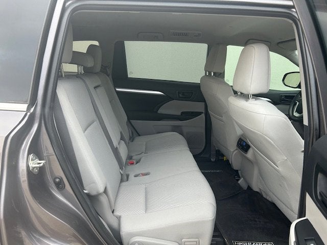 2019 Toyota Highlander LE