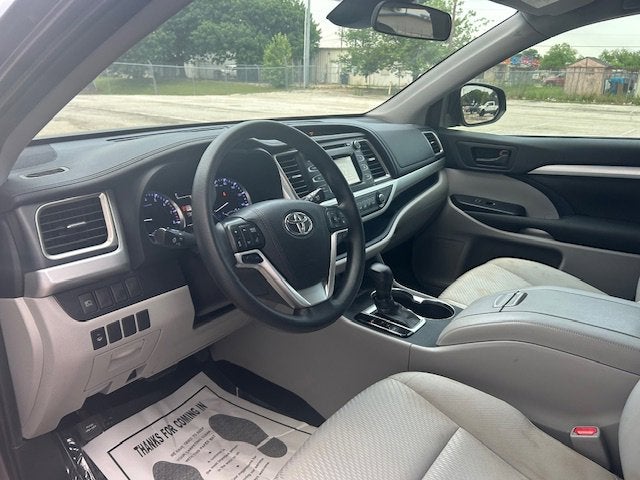 2019 Toyota Highlander LE