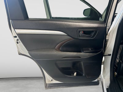 2017 Toyota Highlander LE