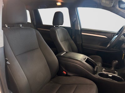 2017 Toyota Highlander LE