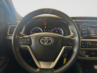 2017 Toyota Highlander LE