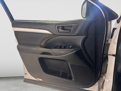 2017 Toyota Highlander LE