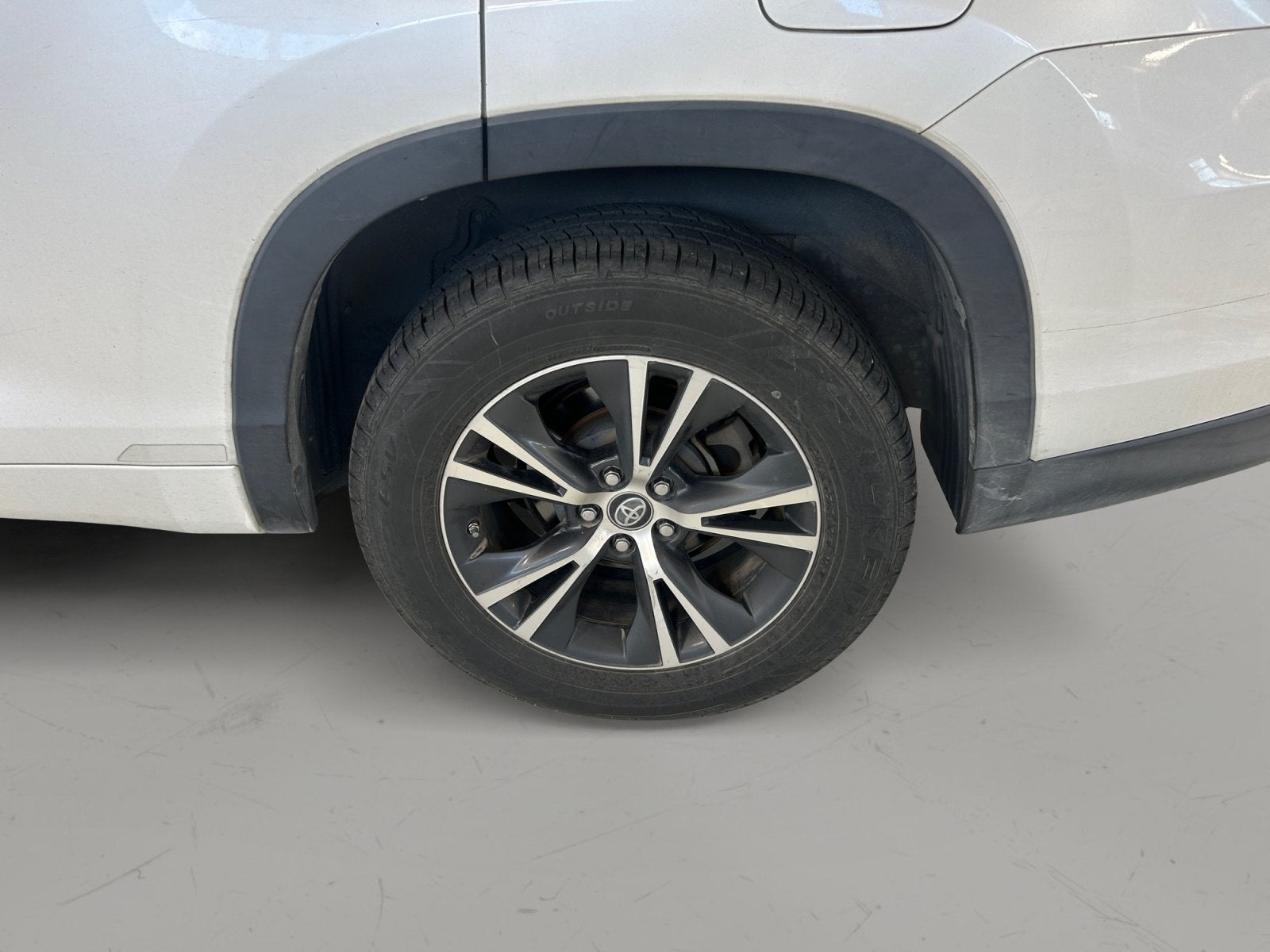 2017 Toyota Highlander LE