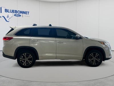 2017 Toyota Highlander LE