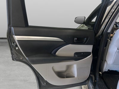 2014 Toyota Highlander Base