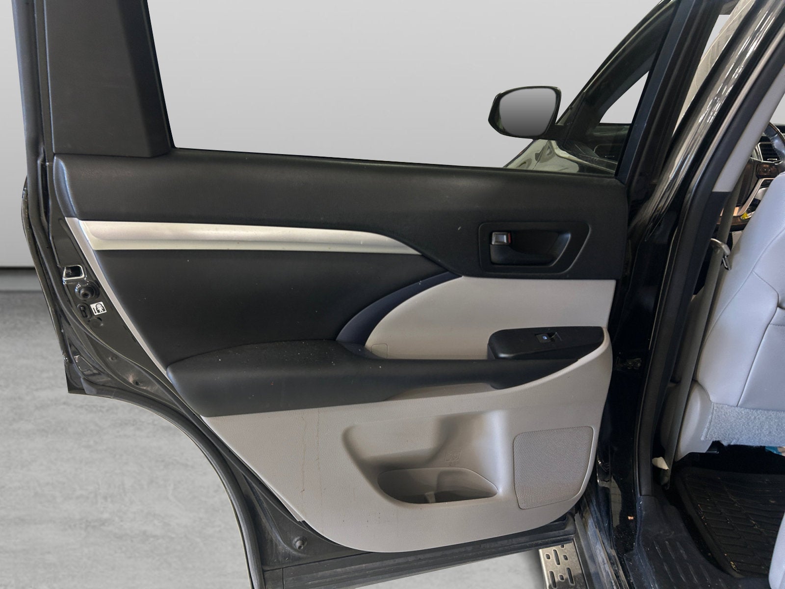 2014 Toyota Highlander Base