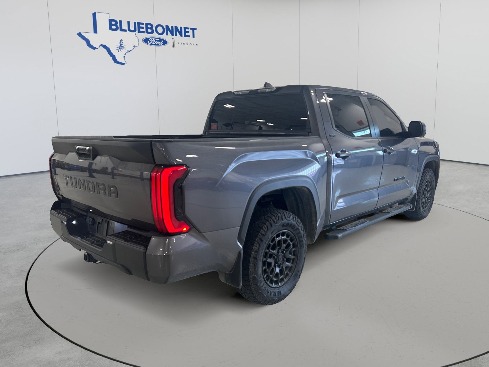2025 Toyota Tundra 4WD Base
