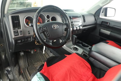 2013 Toyota Tundra 4WD Truck GRADE