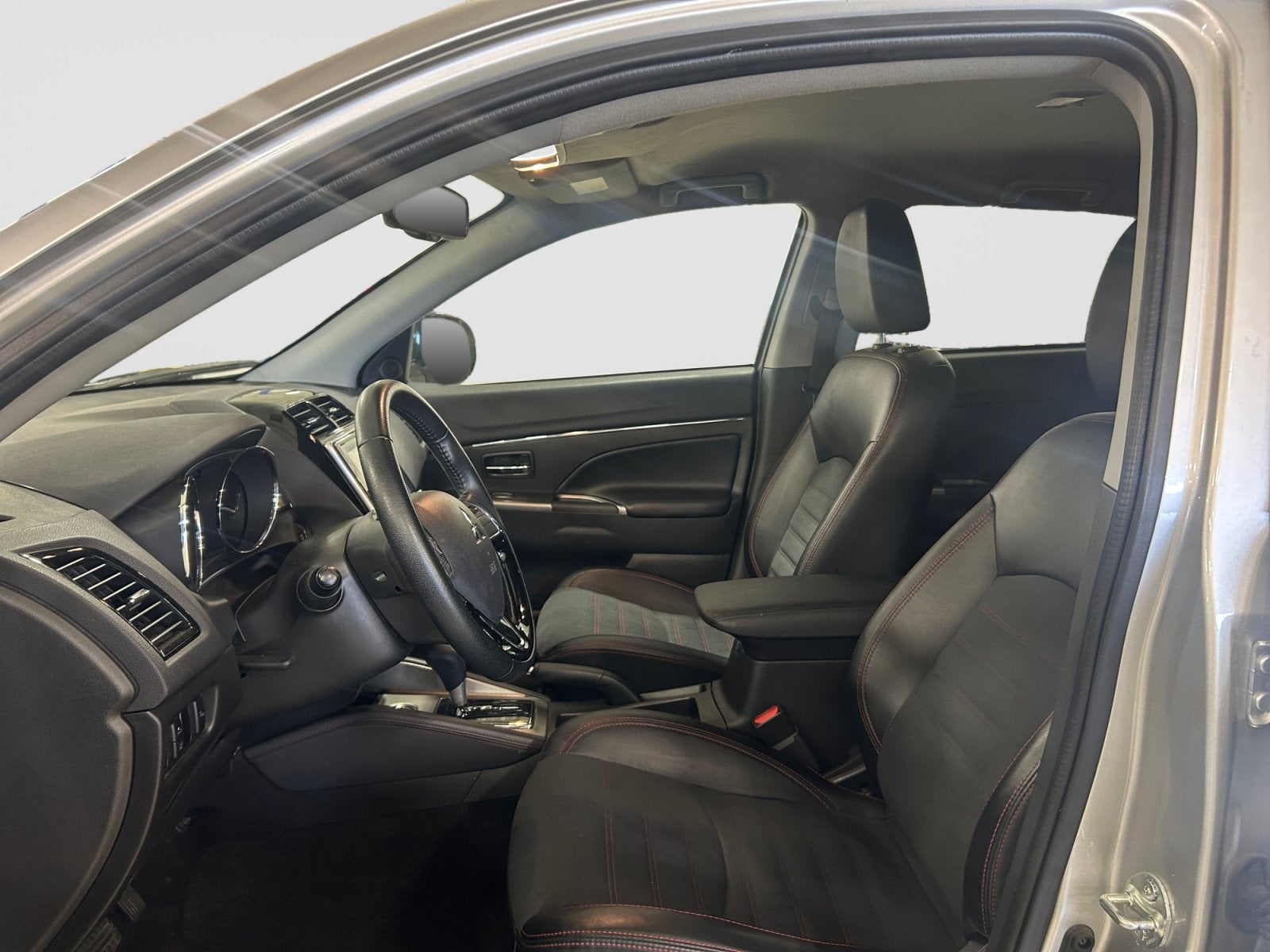 2024 Mitsubishi Outlander Sport Base