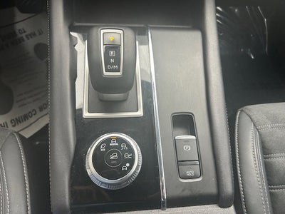 2023 Mitsubishi Outlander Base