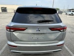 2023 Mitsubishi Outlander Base