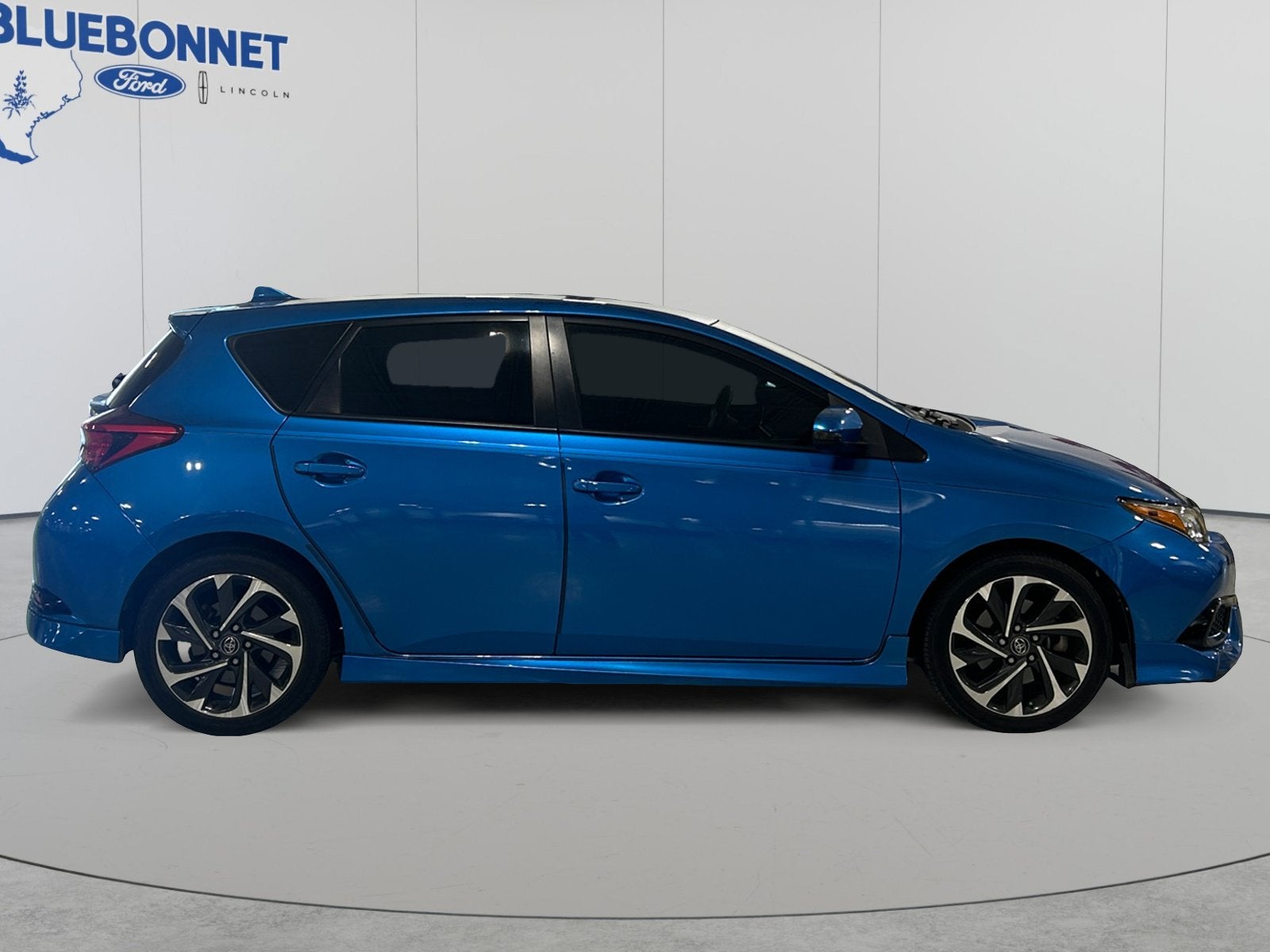 2017 Toyota Corolla iM BASE