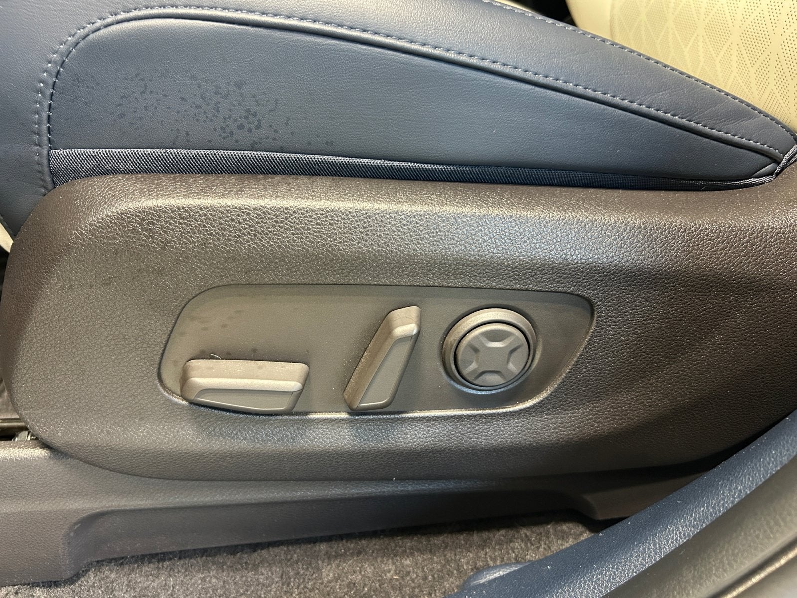 2025 Kia Carnival Hybrid EX