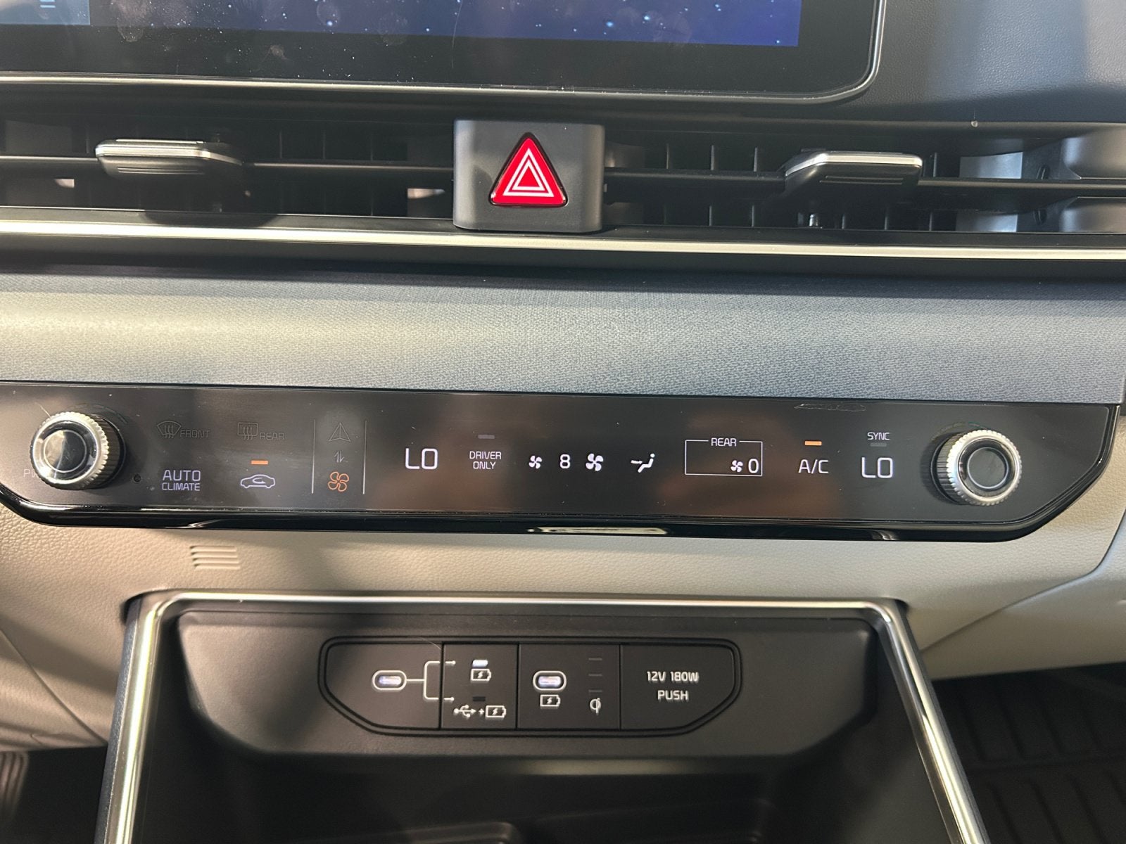 2025 Kia Carnival Hybrid EX