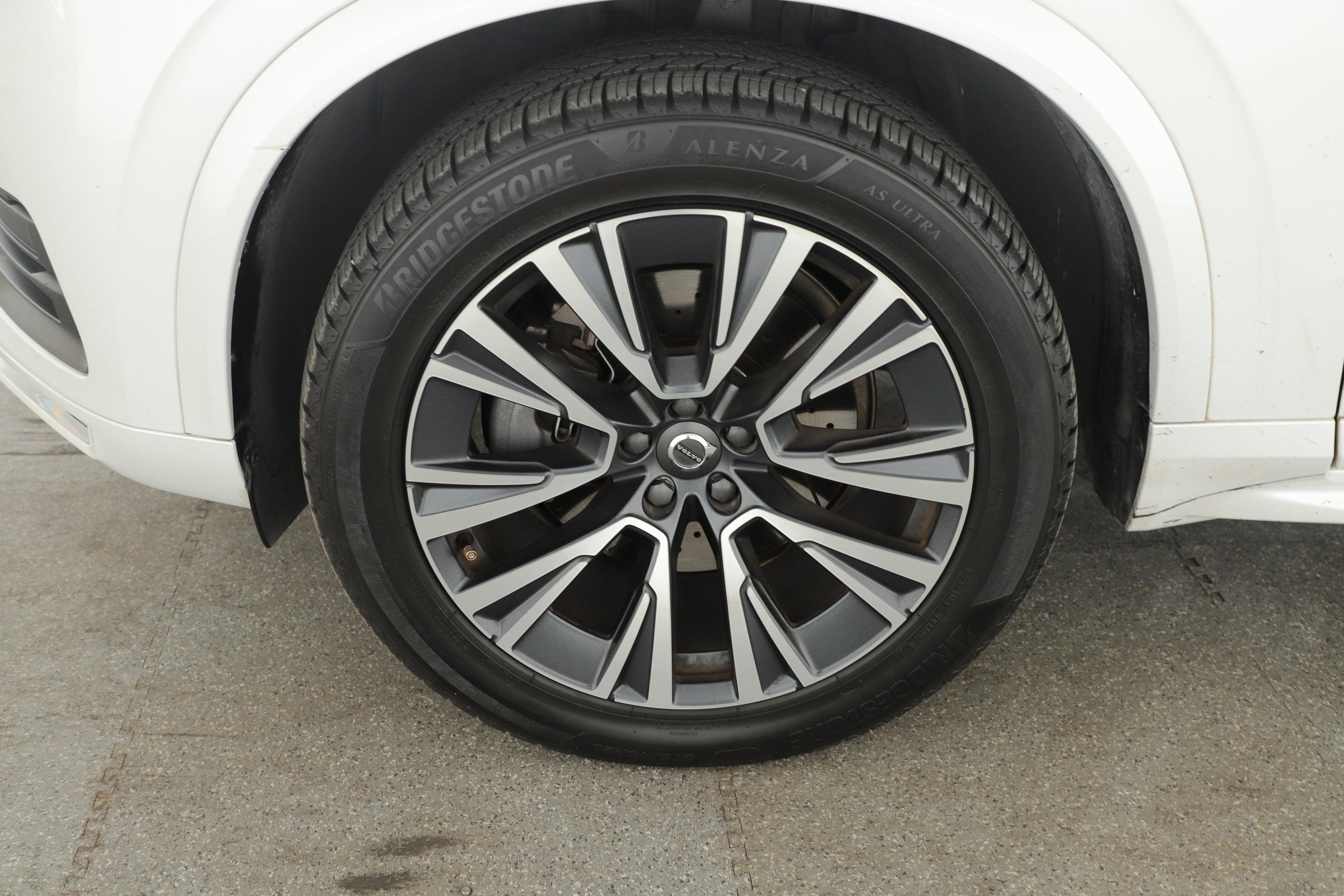 2022 Volvo XC90 Momentum