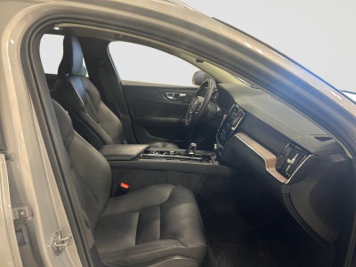 2025 Volvo V60 Cross Country Plus