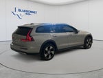 2025 Volvo V60 Cross Country Plus