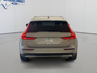2025 Volvo V60 Cross Country Plus