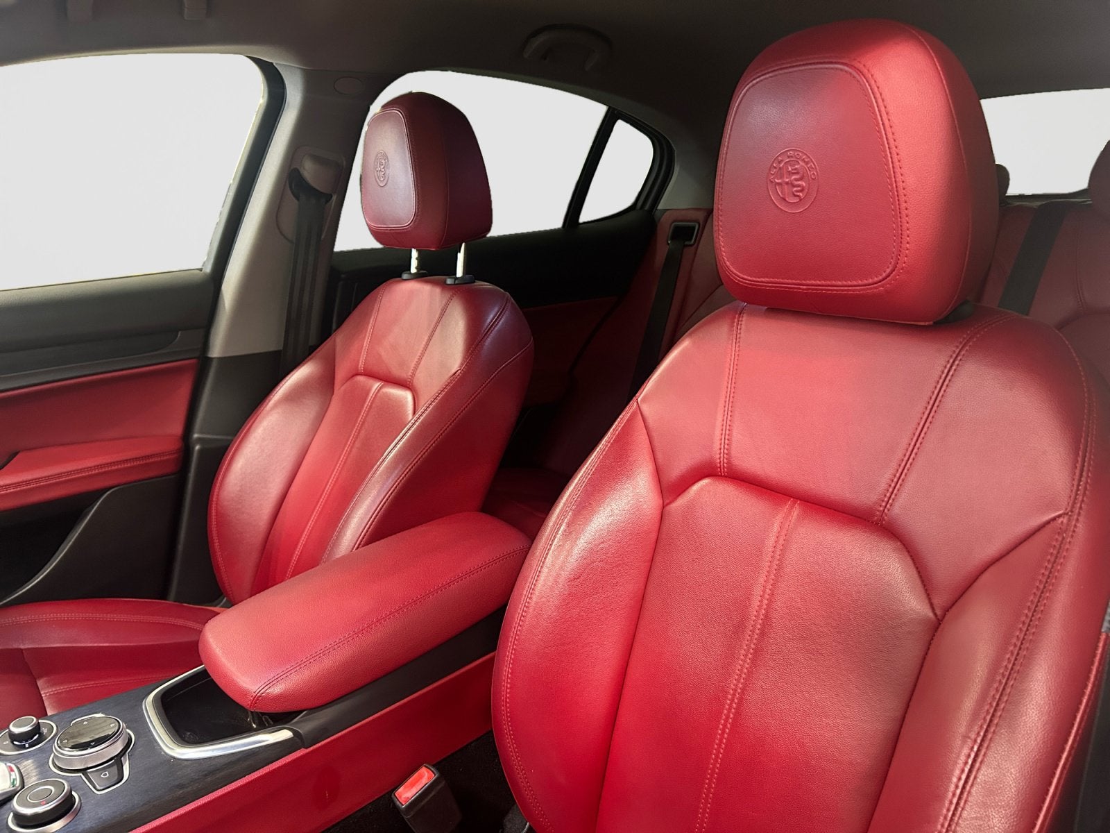 2020 Alfa Romeo Stelvio Base