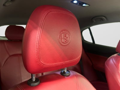 2020 Alfa Romeo Stelvio Base