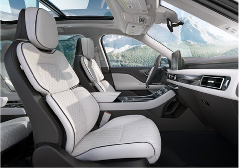 The interior of a Lincoln Aviator® Black Label model is shown in the Chalet theme