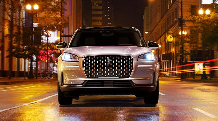 The striking grille of a 2024 Lincoln Corsair® SUV is shown. | Bluebonnet Motors Lincoln in New Braunfels TX