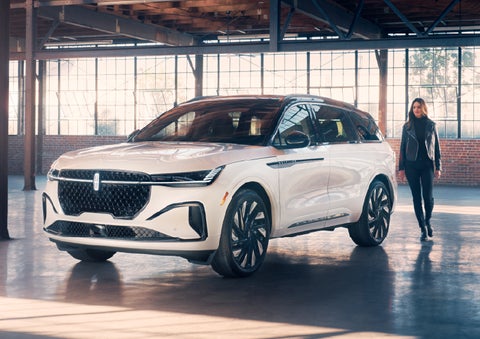 A person approaches a 2025 Lincoln Nautilus® SUV. | Bluebonnet Motors Lincoln in New Braunfels TX