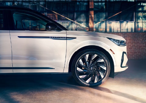 The wheels of the available Jet Appearance Package are highlighted. | Bluebonnet Motors Lincoln in New Braunfels TX