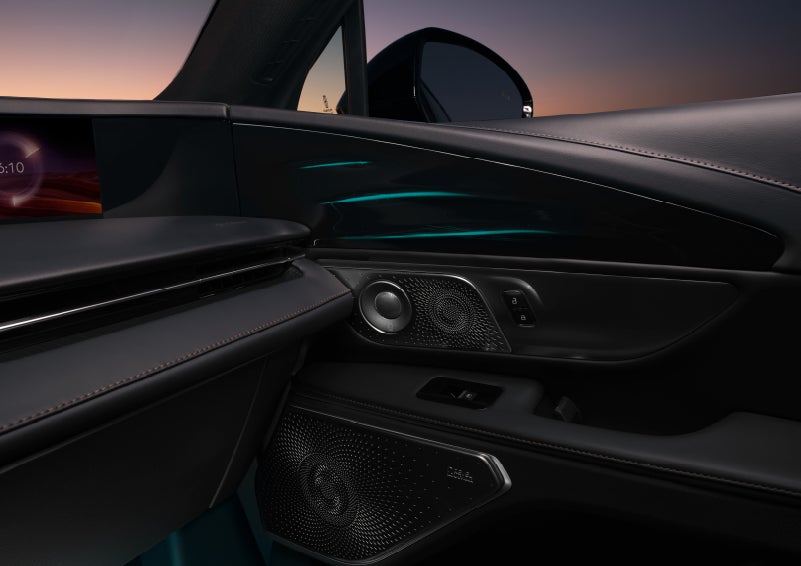 Selectable ambient lighting glows in the passenger door panel. | Bluebonnet Motors Lincoln in New Braunfels TX