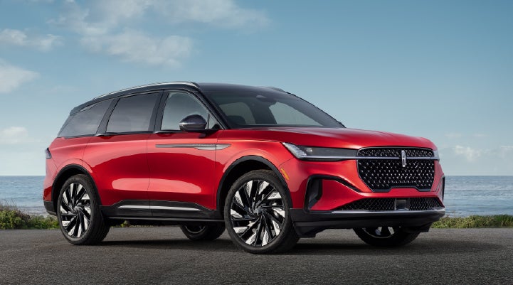 A 2026 Lincoln Nautilus® Reserve model is shown with the stylish available Jet Appearance Package. | Bluebonnet Motors Lincoln in New Braunfels TX