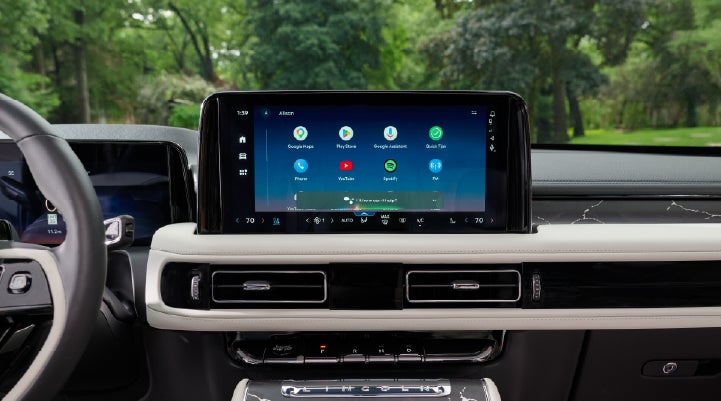 The center touchscreen inside a 2027 Lincoln Aviator® Black Label™ SUV | Bluebonnet Motors Lincoln in New Braunfels TX