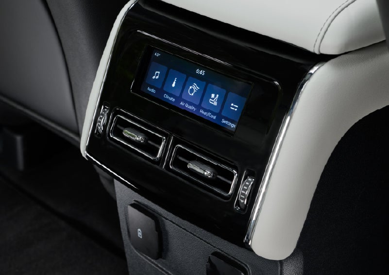 The second row touch screen displays audio and temperature control settings. | Bluebonnet Motors Lincoln in New Braunfels TX