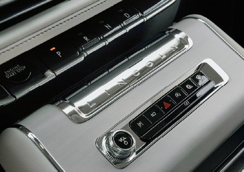 The piano key gear selector of a 2027 Lincoln Aviator® Back Label™ SUV. | Bluebonnet Motors Lincoln in New Braunfels TX