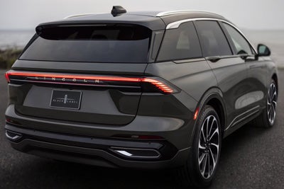 2025 Lincoln Nautilus Exterior